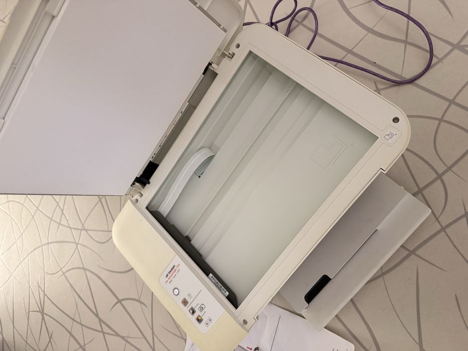 Принтер HP Deskjet 1515