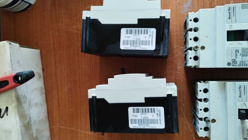 Автоматични Трифазни прекъсвачи GE Record Plus FD63 - 63A (General Electric)