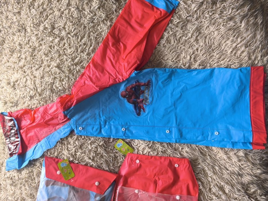 Плащ дождевик детский.