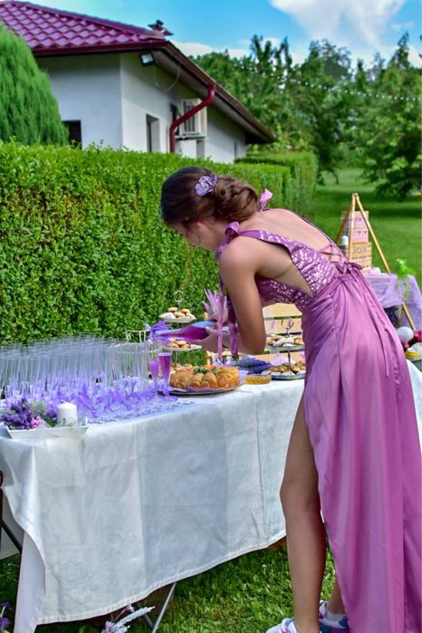 Сатенена рокля Lorreti