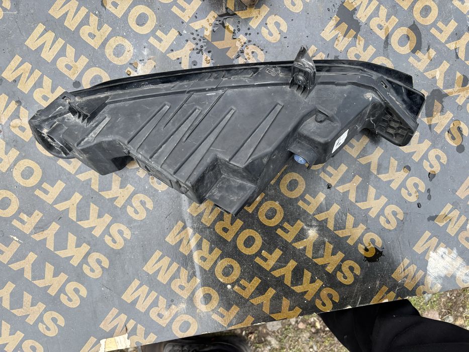 Халоген Skoda Superb 3