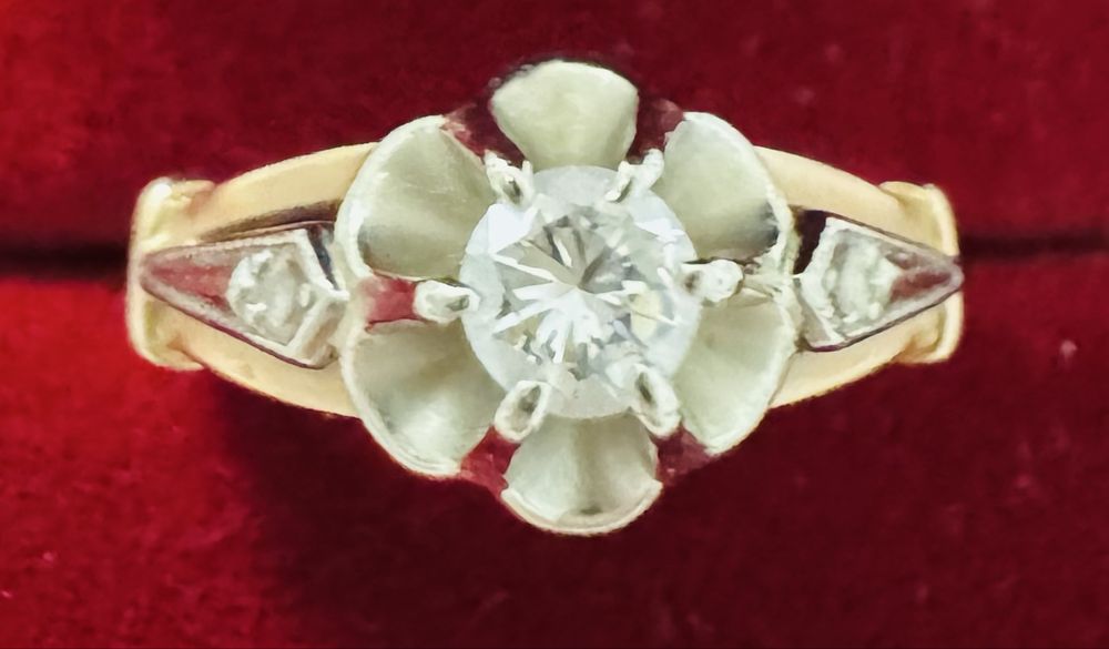 585 Кольцо Тюльпан - классика, 17 размер.