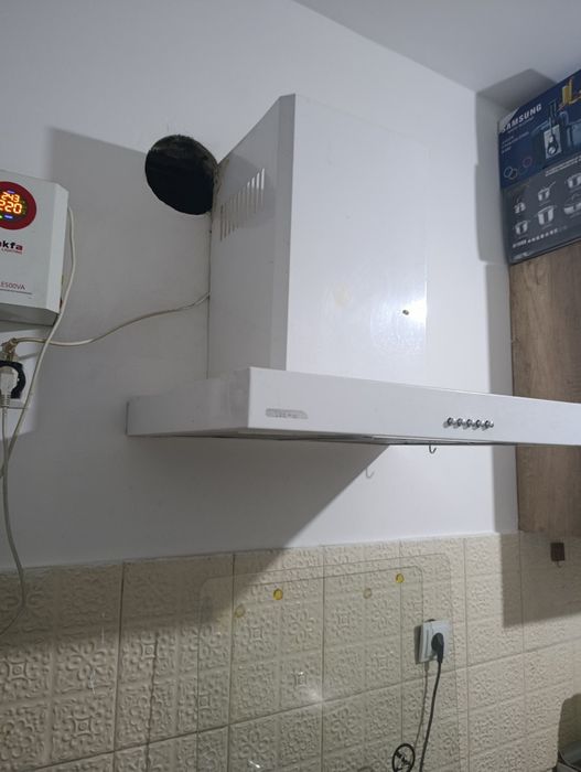 Срочно продам вытяжку