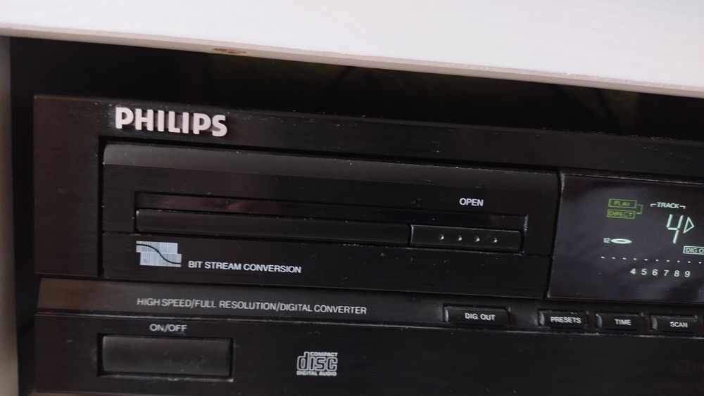 Philips CD-624 топ състояние, дистанционно