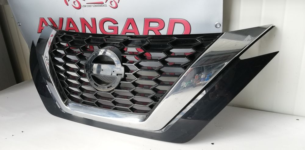 Предна решетка Nissan Rogue 2021-2023