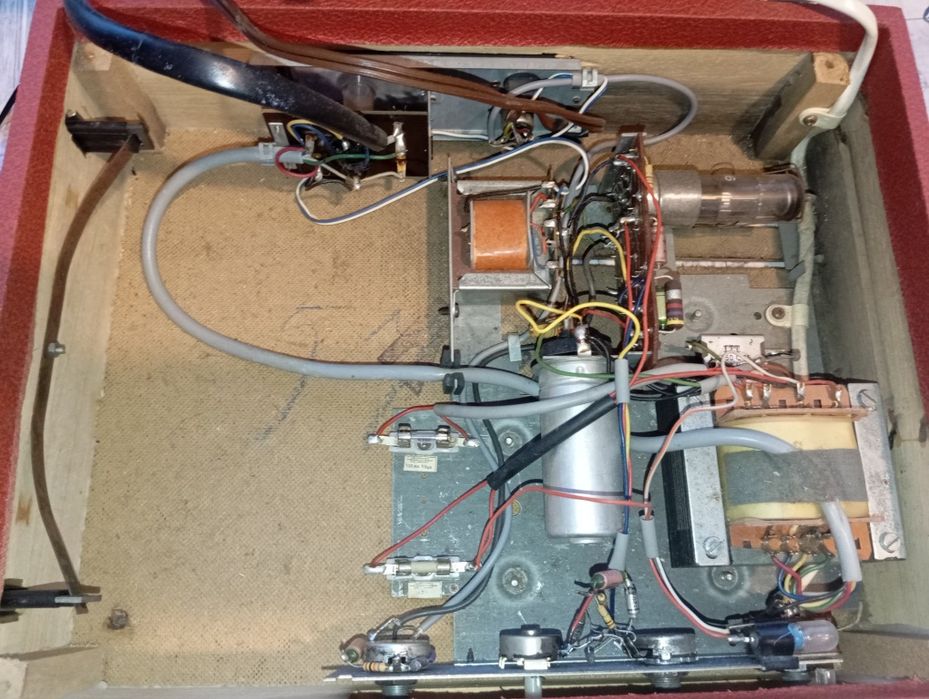 Ретро лампов грамофон Dual P410V от 1966г.