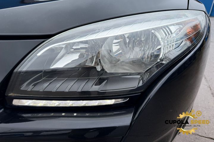 Far stanga Renault Megane 3 [facelift] [2012 - 2014] Coupe