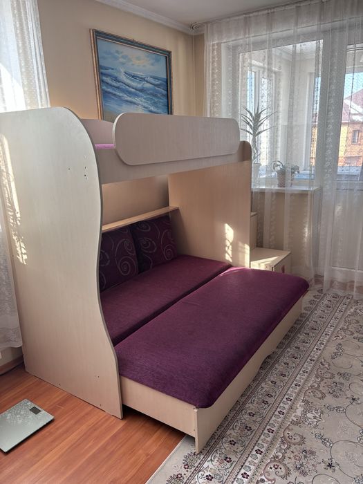 Двухярусный кровать-диван в хорошем качестве