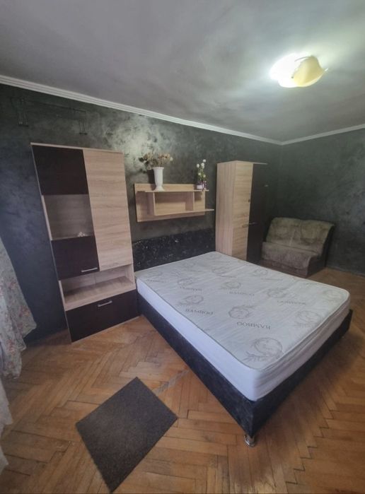 Proprietar vand apartament