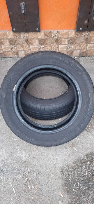 2бр. 205/55/16 Dunlop 6.8mm грайфер, дот 22г. Безплатен монтаж