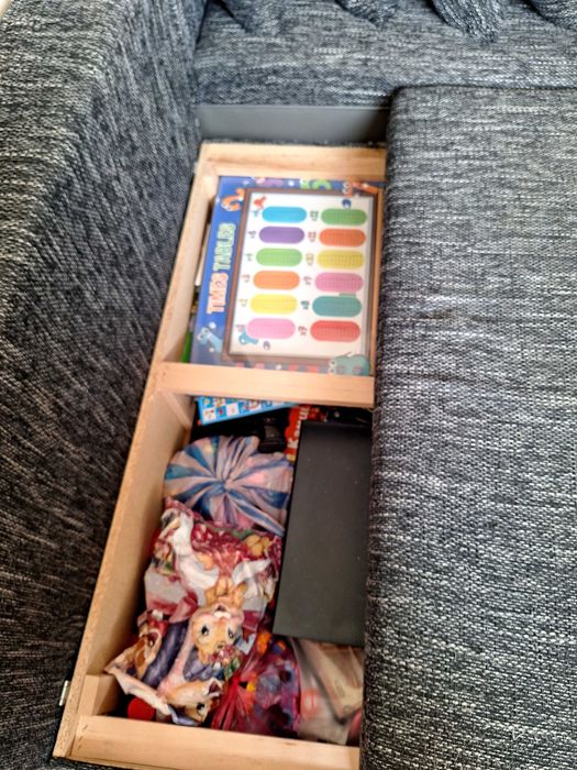 Ъглов диван, Диван