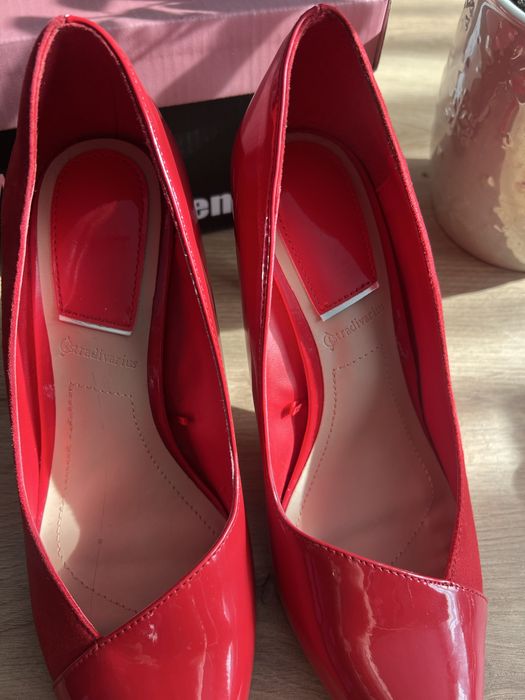 Дамски обувки на ток