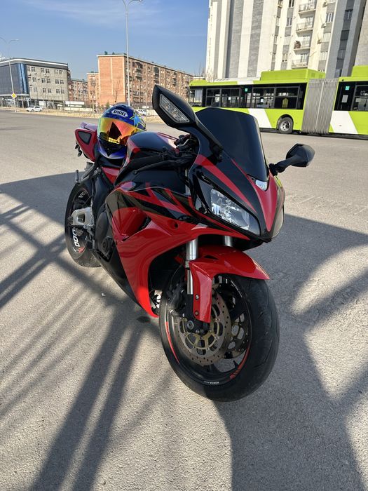 Продается Honda Sbr 1000 rr в хорошем состоянии док есть