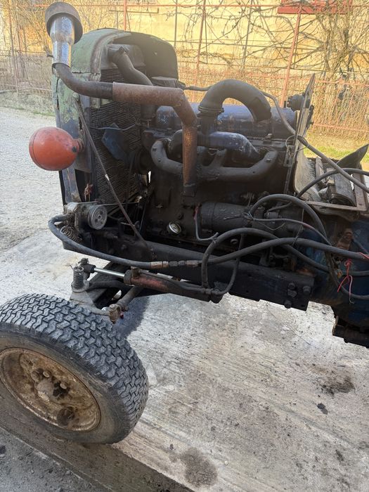 Dezmembrez tractor ford super major si kramer kw250