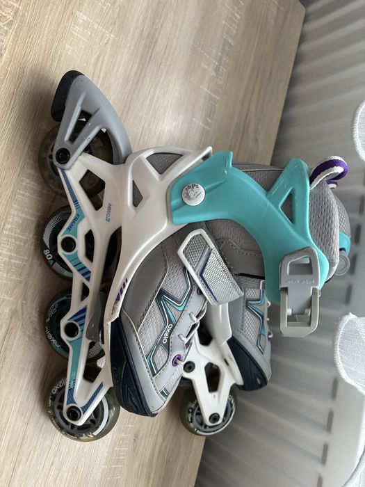 Role Oxelo FIT 3  mărimea 29 până la 32 roți luminoase