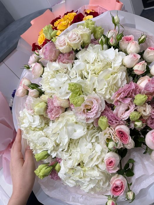 Продам букет обьемный красивый