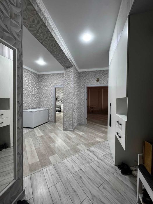 Продам 5комн кв Нектар с ремонтом