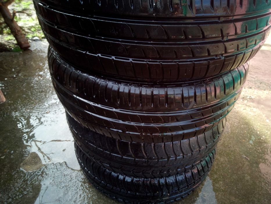 de  vanzare     anvelope     pentru  peugeot  206-e !!!