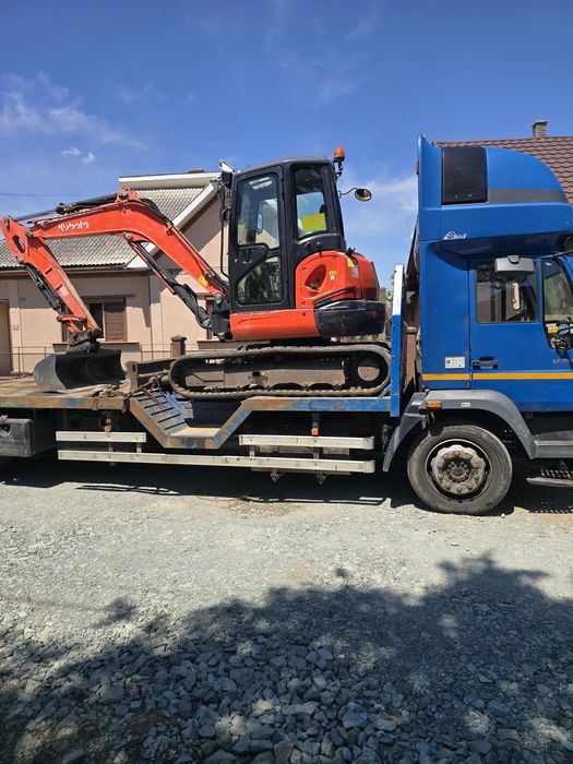 Excavator miniexcavator inchiriez