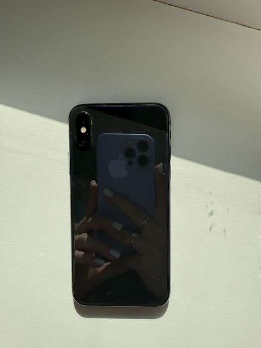 Продам Iphone Xr