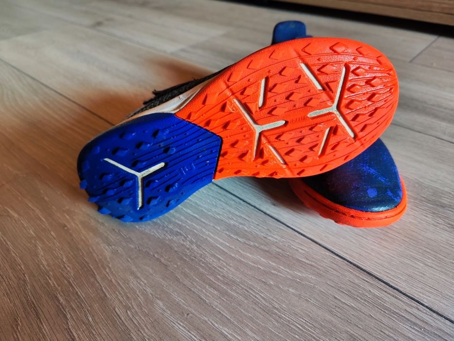 Детски стоножки за футбол