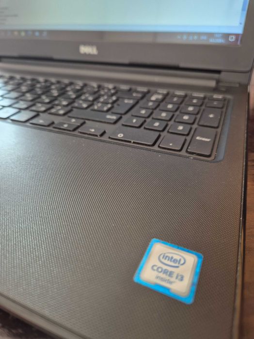 Лаптоп Dell Inspiron 15