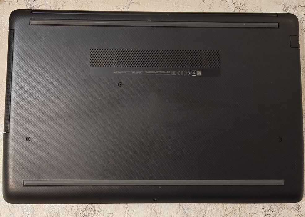 Laptop HP - AMD Ryzen 5