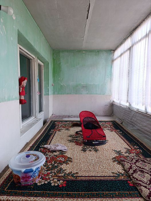 Продаётся Квартира 2х-ком 4-этаж в Гульбахоре на Книжном