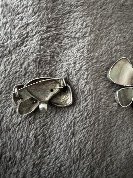 Дизайнерски луксозни брошки