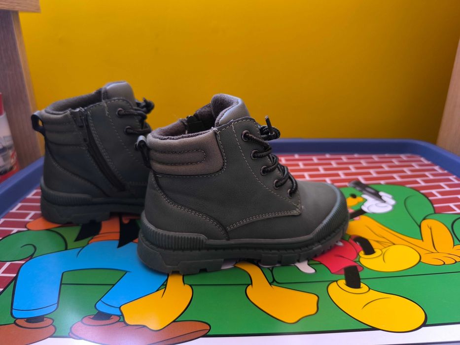 Есенни боти за момче 26 размер
