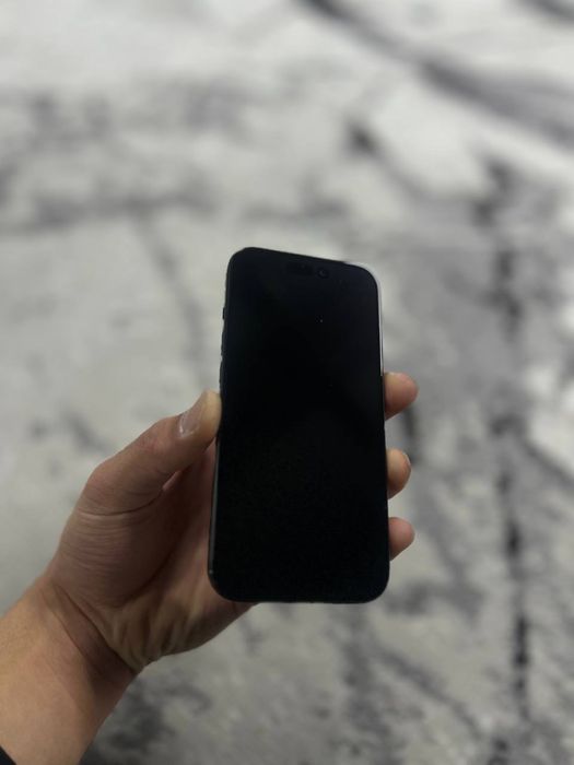 Iphone 15           .