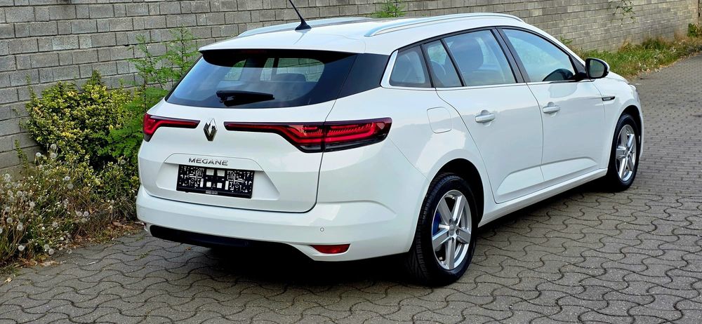 RENAULT Megane 2022 — imagine 3