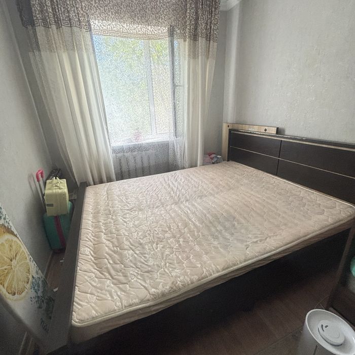 Двухспальная кровать