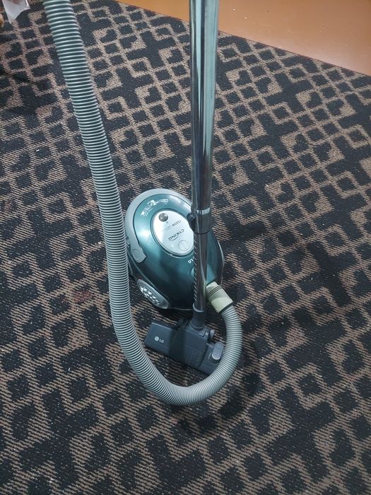 Пылесос  LG в хорошем состоянии