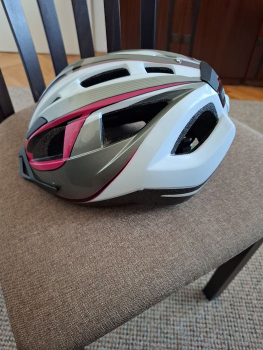 Велосипедна  каска