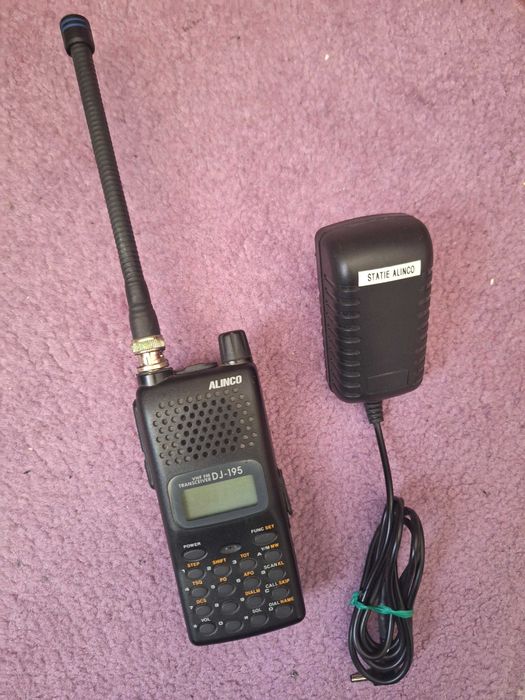 Statie radio emisie receptie transceiver 2m Alinco DJ 195E Japan 5W