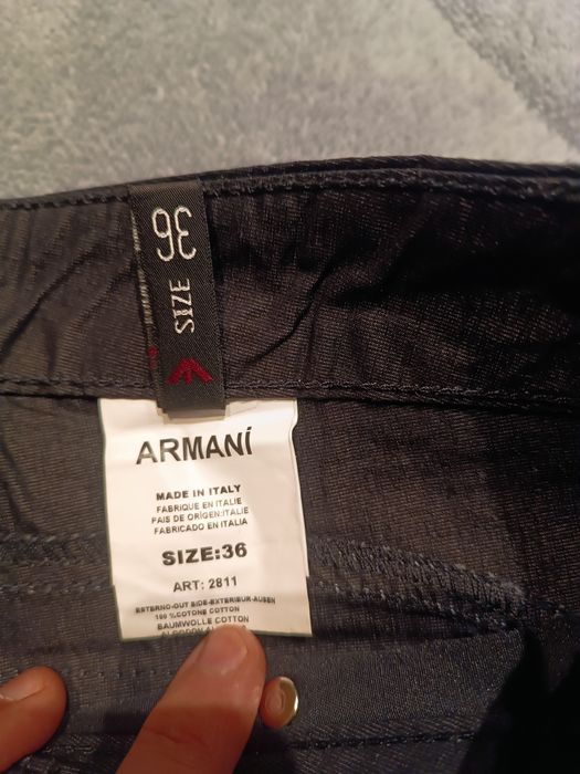 Мъжки панталон Armani.