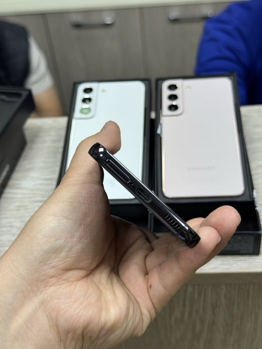 Samsung s22 Plus new