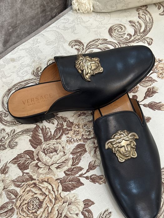 Мъжки чехли версаче