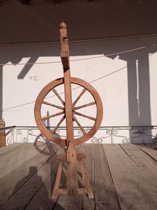 Прялка старинная