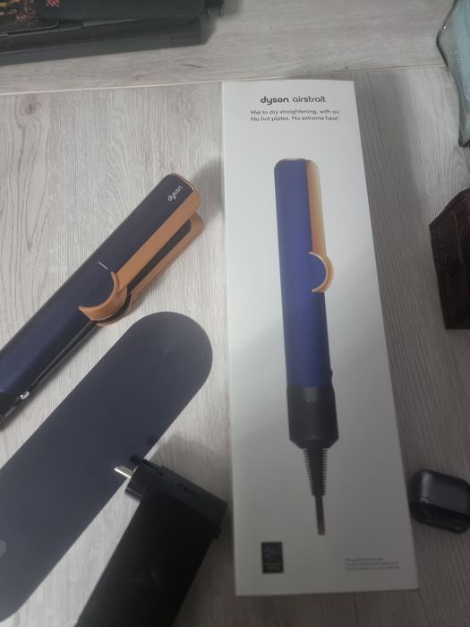 Фен утюжок Дайсон