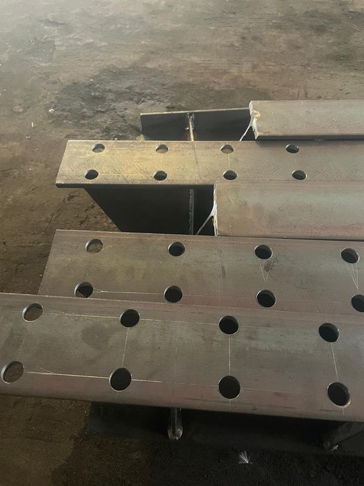 Vindem si distribuim o gama larga de hale sau structuri metalice noi n