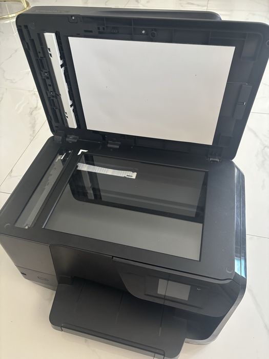 Imprimanta Multifunctionala Inkjet HP Officejet Pro 8710 All-in-One, Wireless, A4