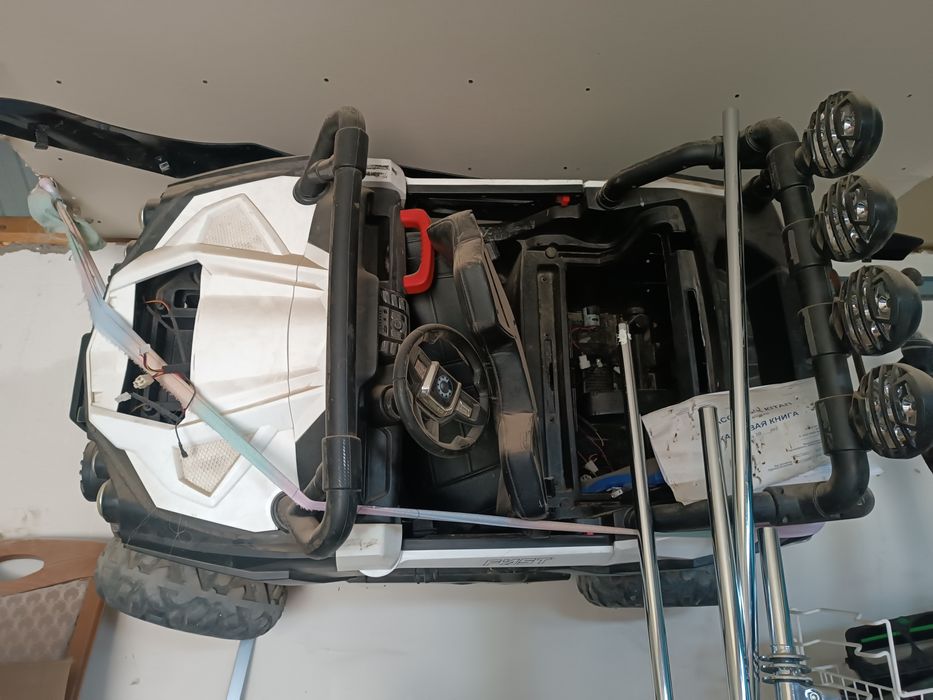 Детский автомобиль