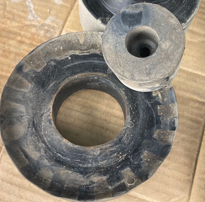 Jeep Grand Cherokee ECU 4.0L6. Подложки 5см