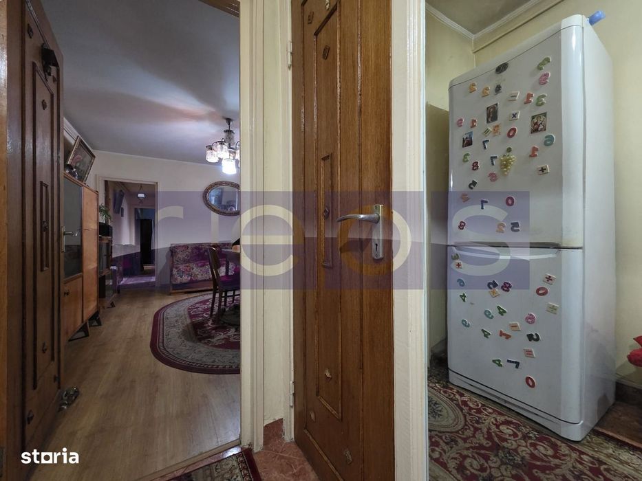 Vanzare 3 Camere -Semidecomandat - Brancoveanu
