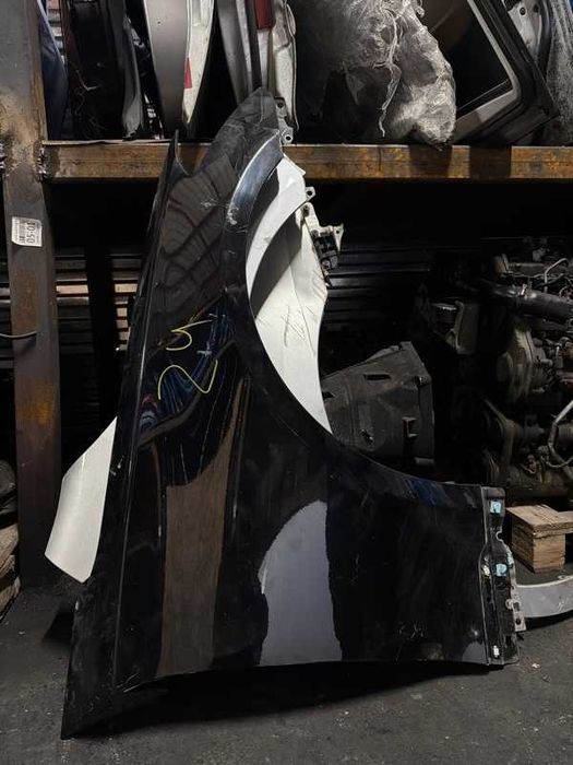 Крыло Genesis G80 2016