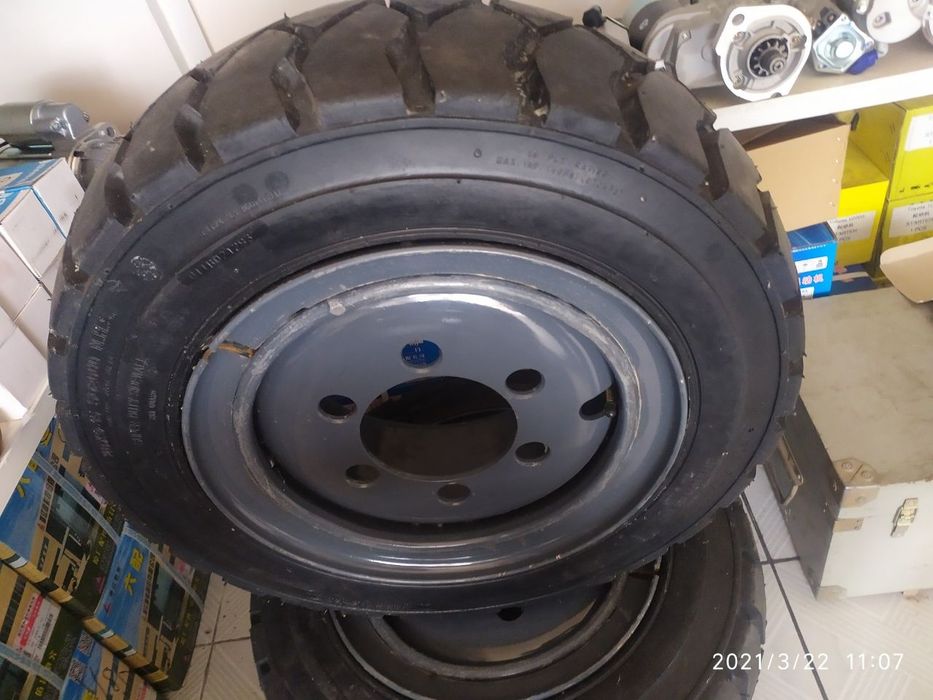 Шина + диска от автокара heli GOODSENSE