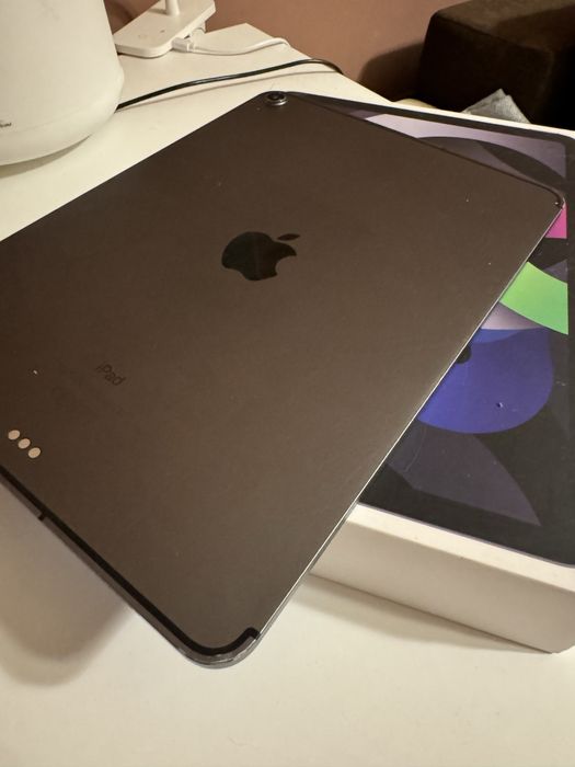 Apple iPad Air(4th generation), wi-fi si celular