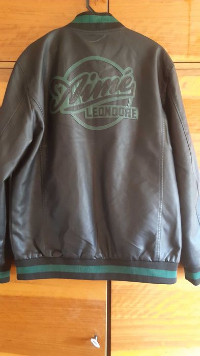 jacheta noua marimea S